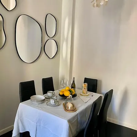 Marco Aurelius' Dream - * روما